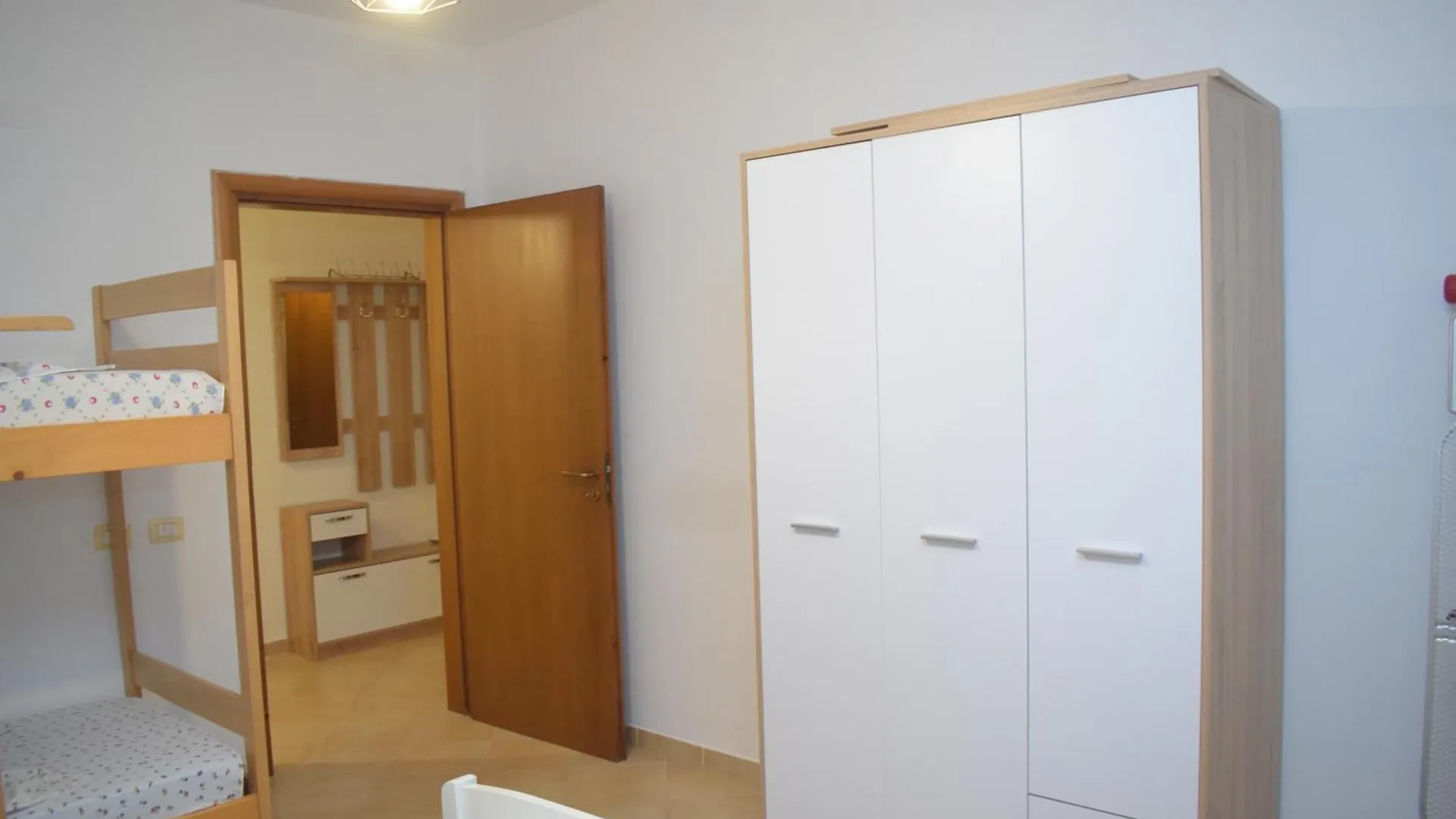 Breezy Lungomare Apartment Vlorë